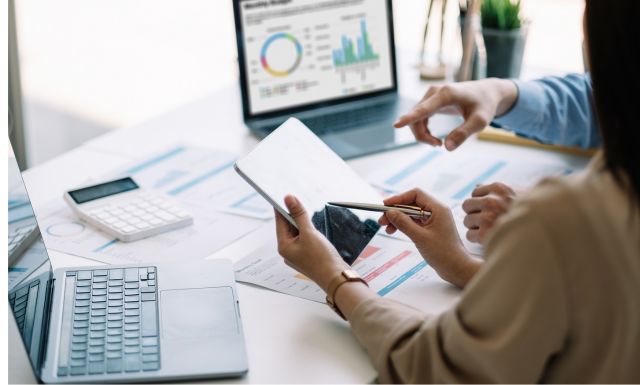 KPIs for Sales Analytics Dashboard