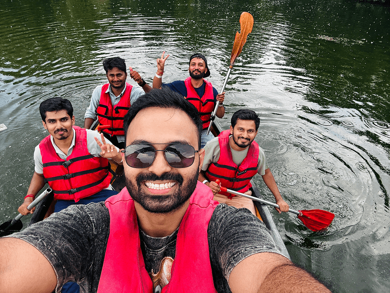 Story Behind Biz teams meetup boating