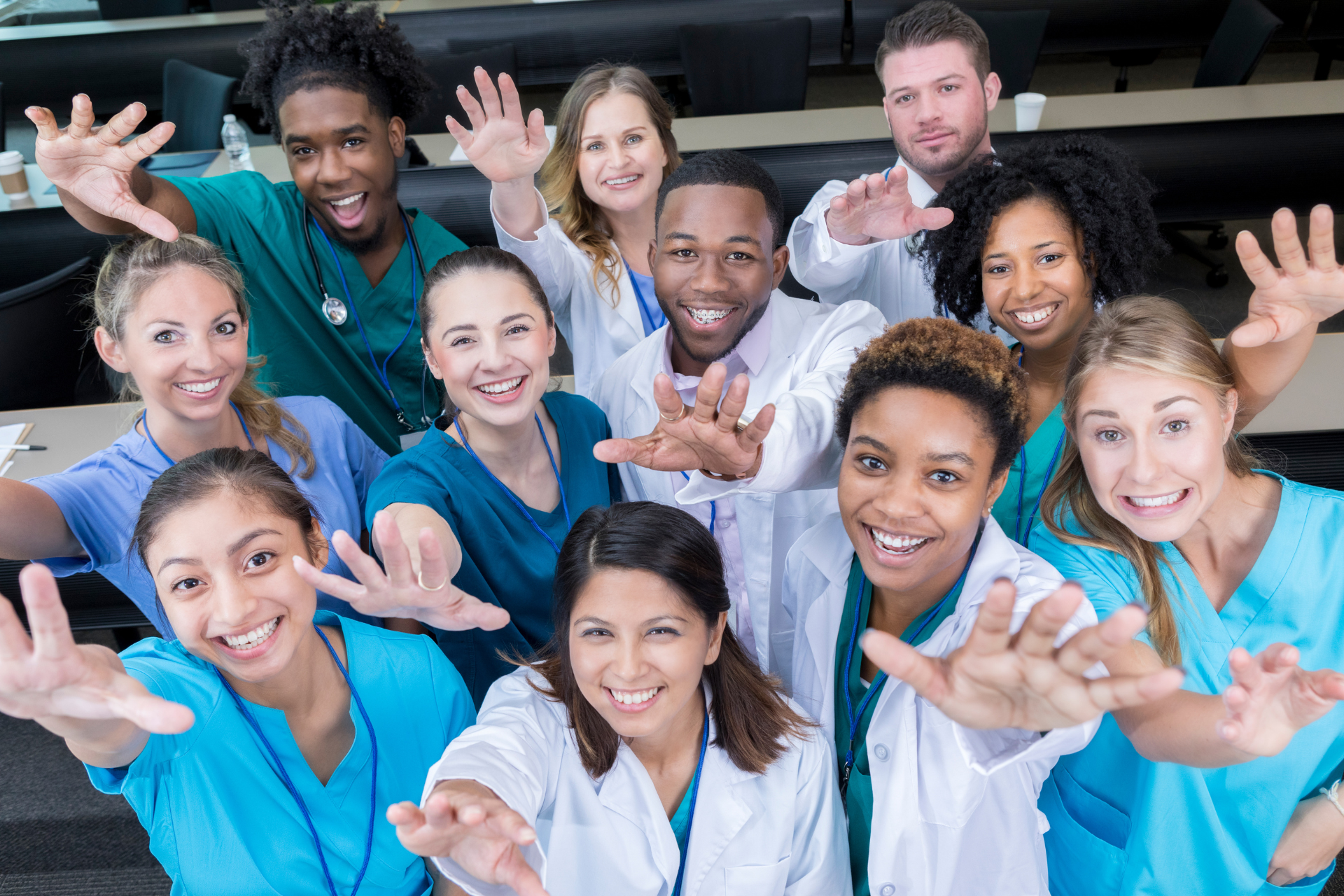 Clinical Predictions and Compliance through Scalable MLOps Img